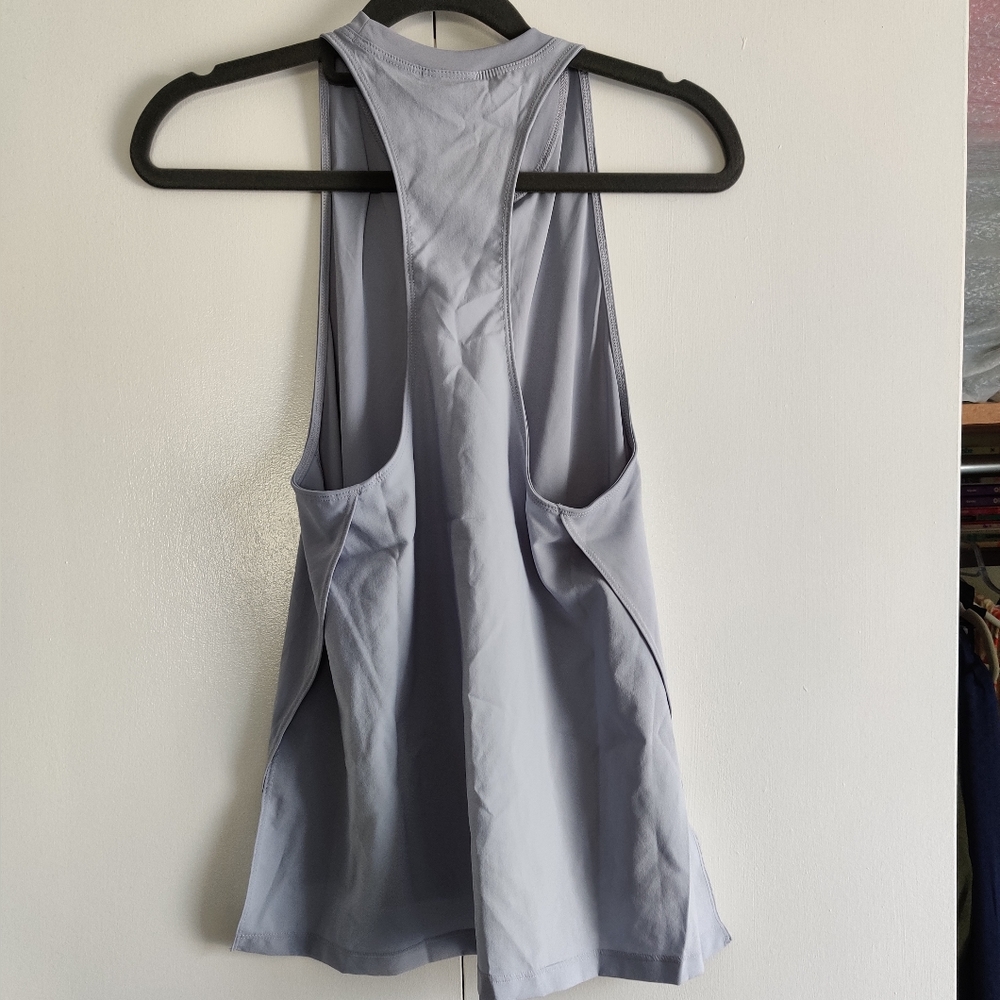 NWT Reebok workout tank - Picture 2 of 4